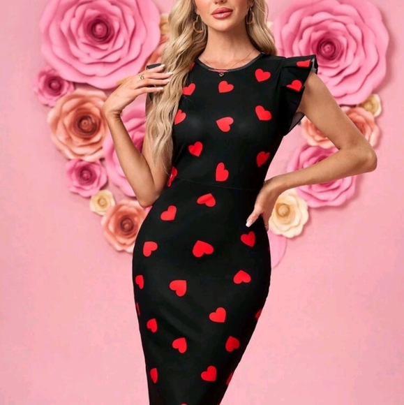 Valentine's Day Red Heart Print Round Neck Cap Sleeve Fitted Midi Dress - Picture 5 of 6